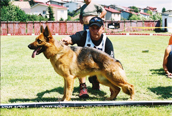 Kynologická revue - www.dogsk.sk