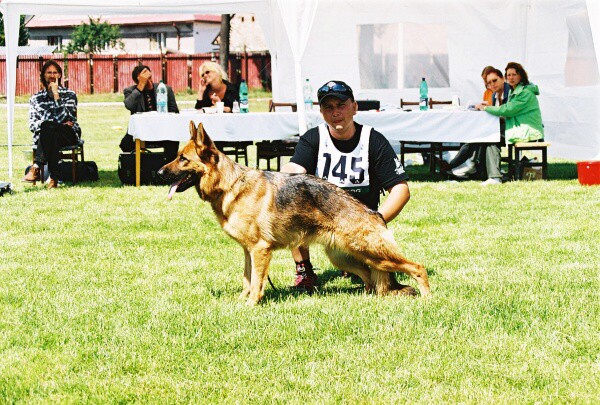 Kynologická revue - www.dogsk.sk