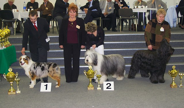 Kynologická revue - www.dogsk.sk