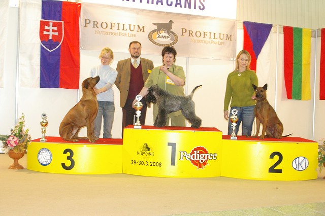 Kynologická revue - www.dogsk.sk