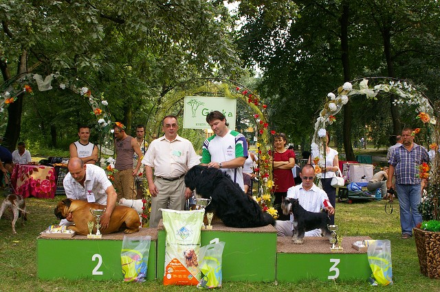 Kynologická revue - www.dogsk.sk