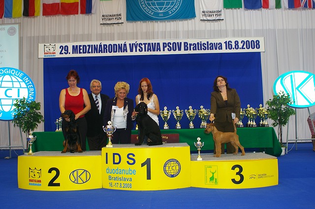 Kynologická revue - www.dogsk.sk