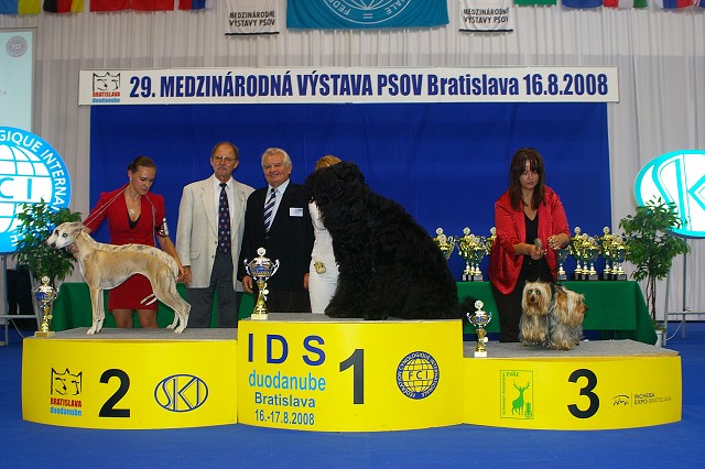 Kynologická revue - www.dogsk.sk