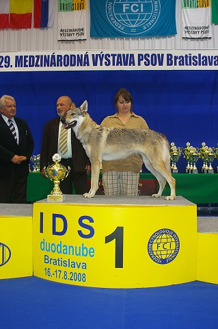 Kynologická revue - www.dogsk.sk