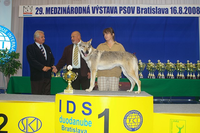 Kynologická revue - www.dogsk.sk