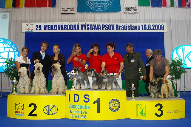 Kynologická revue - www.dogsk.sk