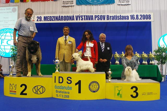 Kynologická revue - www.dogsk.sk