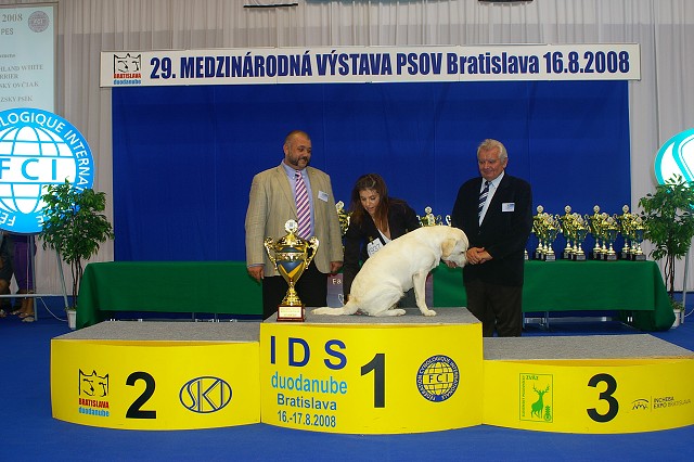 Kynologická revue - www.dogsk.sk