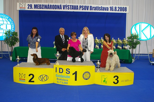 Kynologická revue - www.dogsk.sk