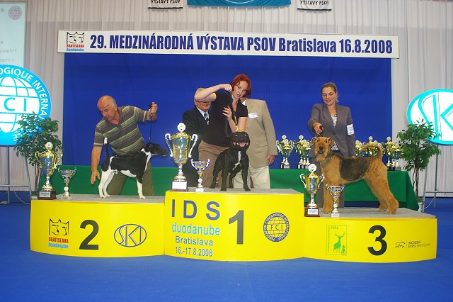 Kynologická revue - www.dogsk.sk