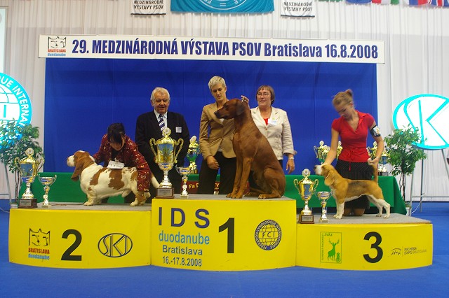 Kynologická revue - www.dogsk.sk