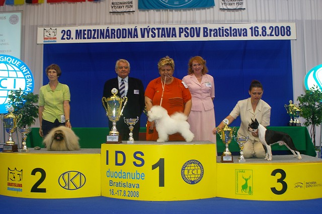 Kynologická revue - www.dogsk.sk
