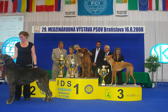Kynologická revue - www.dogsk.sk