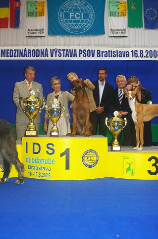 Kynologická revue - www.dogsk.sk