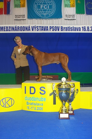 Kynologická revue - www.dogsk.sk