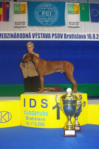Kynologická revue - www.dogsk.sk