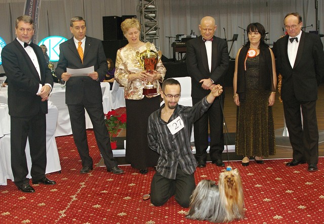 Kynologická revue - www.dogsk.sk