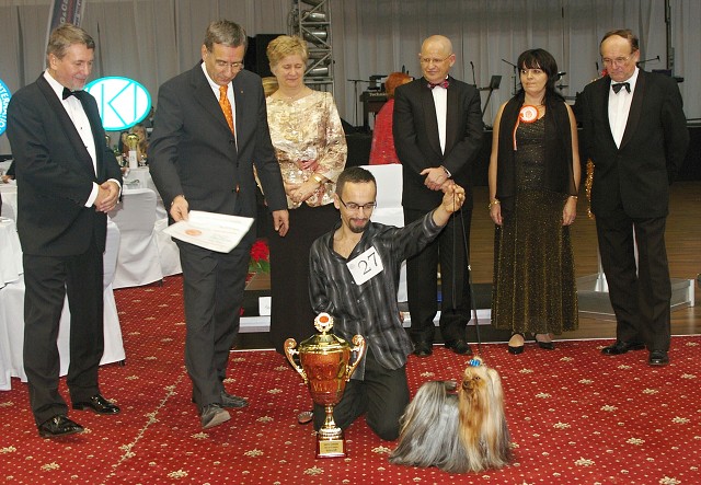 Kynologická revue - www.dogsk.sk