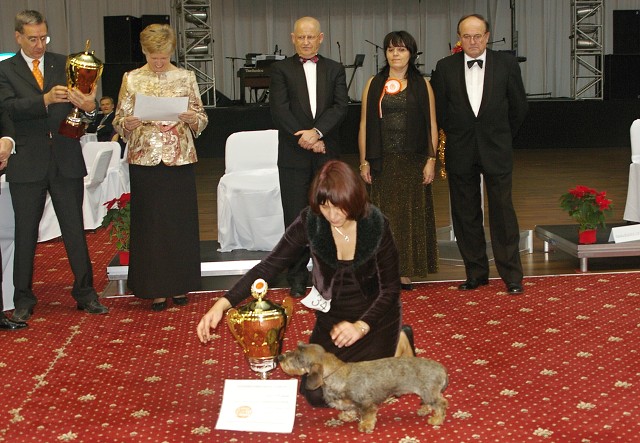 Kynologická revue - www.dogsk.sk