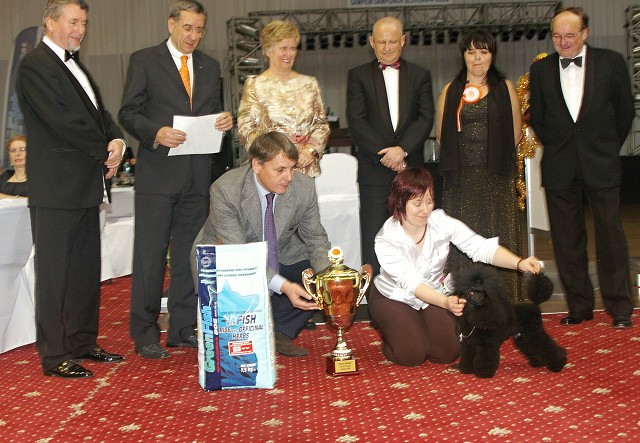 Kynologická revue - www.dogsk.sk