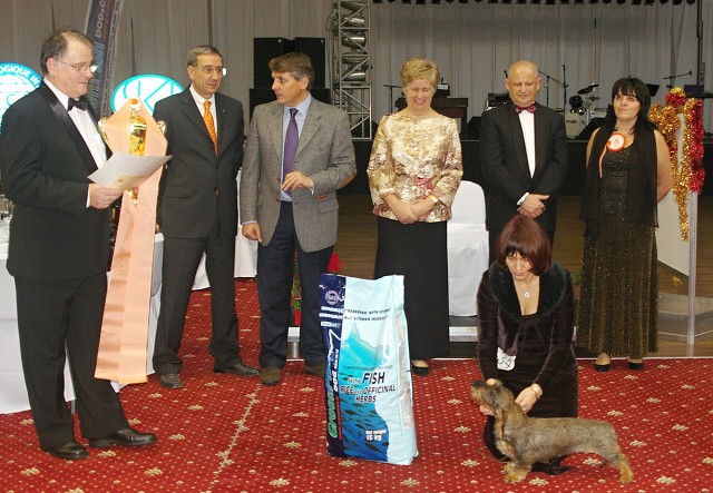 Kynologická revue - www.dogsk.sk