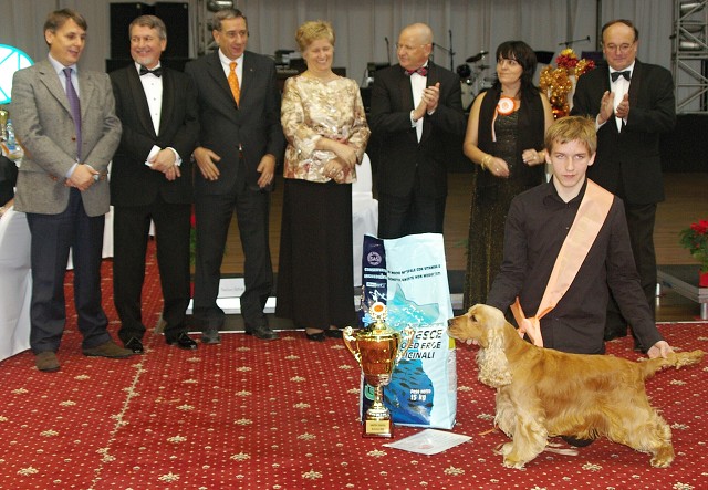 Kynologická revue - www.dogsk.sk