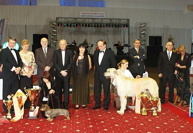 Kynologická revue - www.dogsk.sk