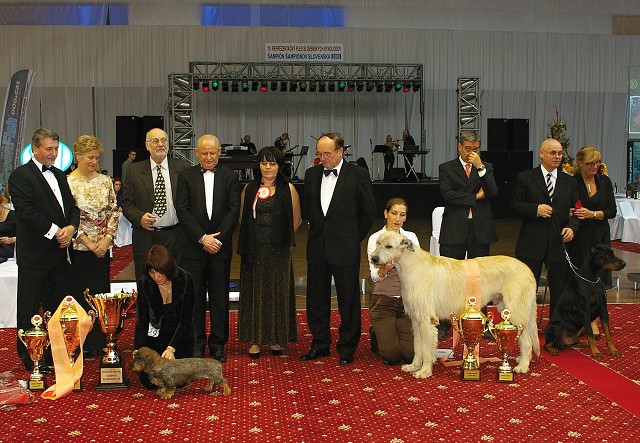 Kynologická revue - www.dogsk.sk