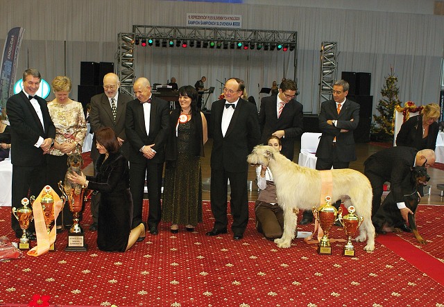 Kynologická revue - www.dogsk.sk