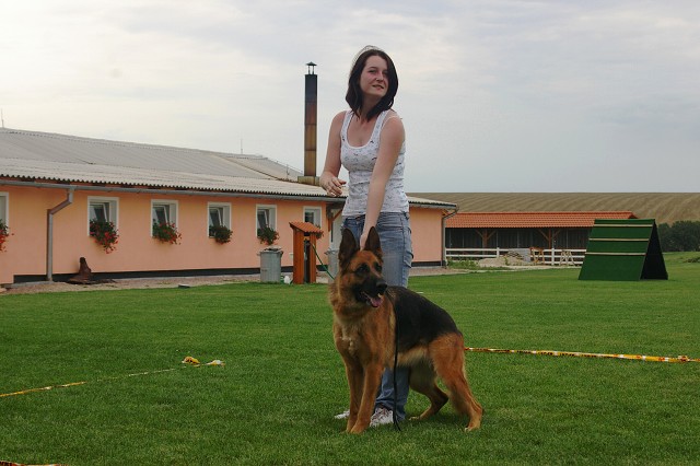 Kynologická revue * Z POLYTANU * EUKANUBA