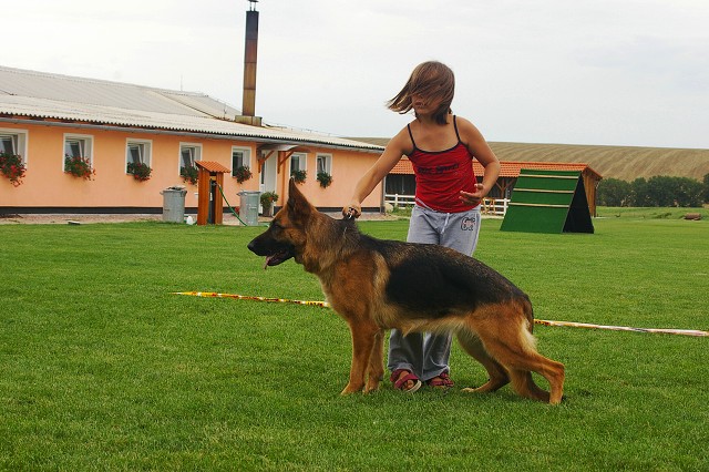 Kynologická revue * Z POLYTANU * EUKANUBA