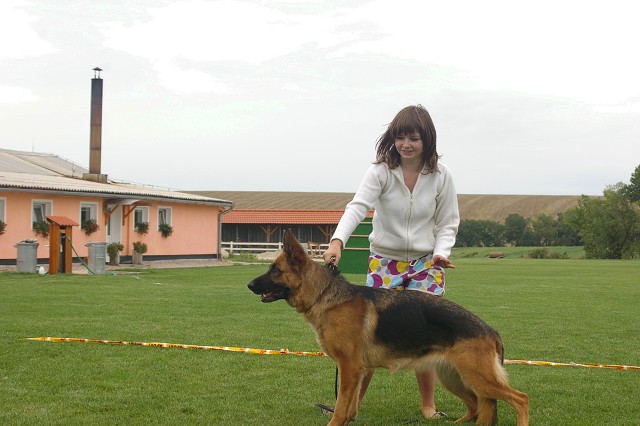 Kynologická revue * Z POLYTANU * EUKANUBA