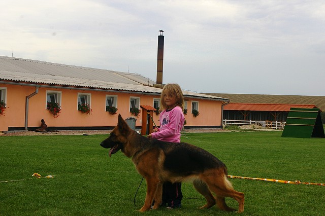 Kynologická revue * Z POLYTANU * EUKANUBA