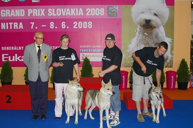 Kynologická revue - www.dogsk.sk
