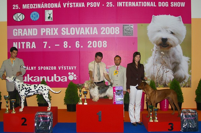 Kynologická revue - www.dogsk.sk