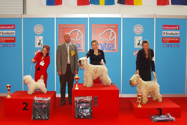 Kynologická revue - www.dogsk.sk - www.eurodog.eu
