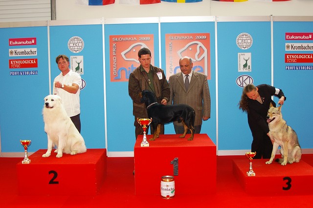 Kynologická revue - www.dogsk.sk - www.eurodog.eu