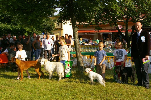 Kynologická revue - www.dogsk.sk