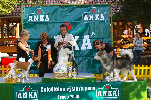 Kynologická revue - www.dogsk.sk