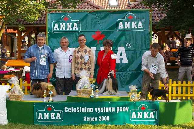 Kynologická revue - www.dogsk.sk