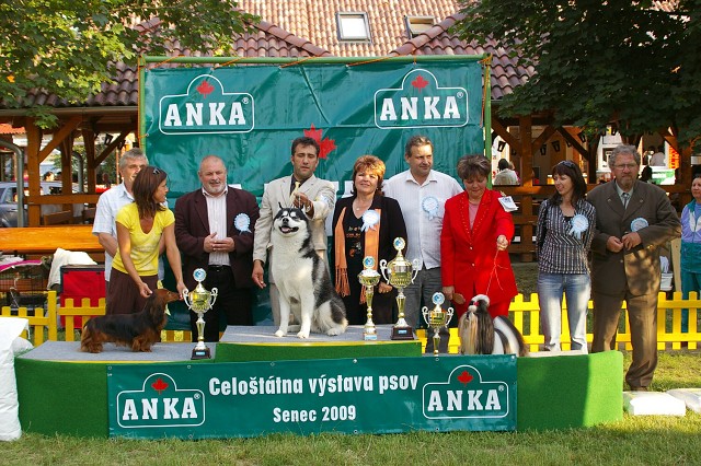 Kynologická revue - www.dogsk.sk